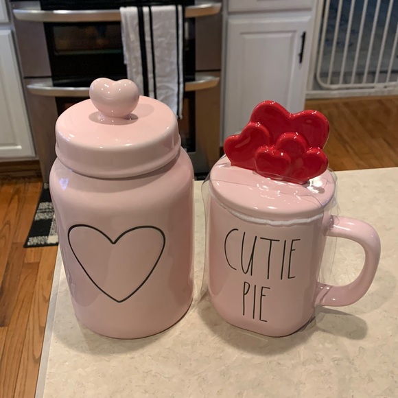 Rae Dunn Other - 💕👏HOSTPICK👏🥳Rae Dunn valentines set of 2